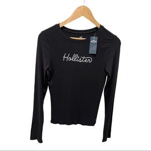 HOLLISTER CLASSIC LONG SLEEVE GRAPHIC WHITE LOGO LETTERING TEE NWT